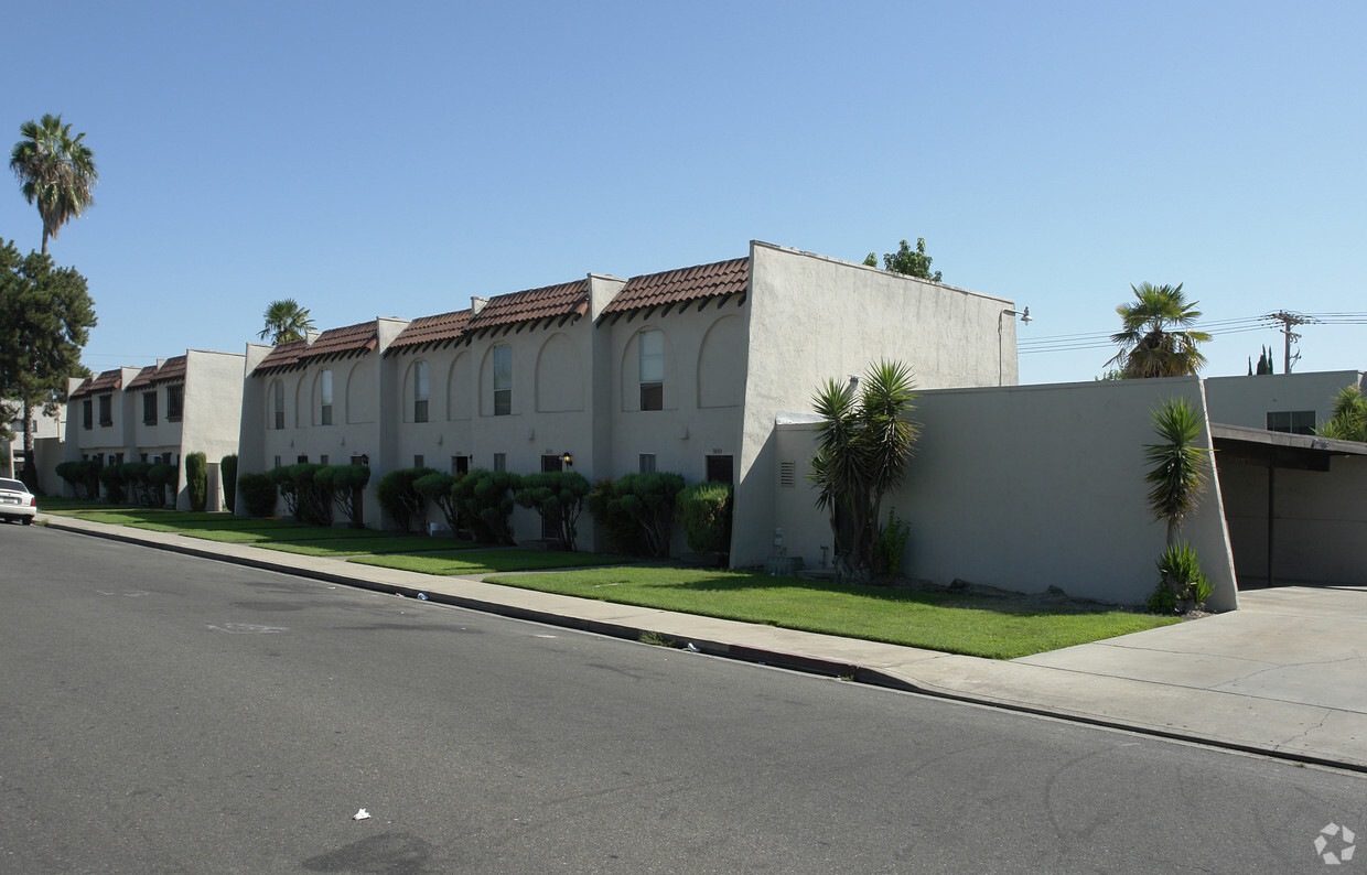 Foto del edificio - Monte Vista Townhouse