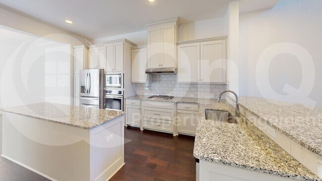 Foto del edificio - 8461 Canal St