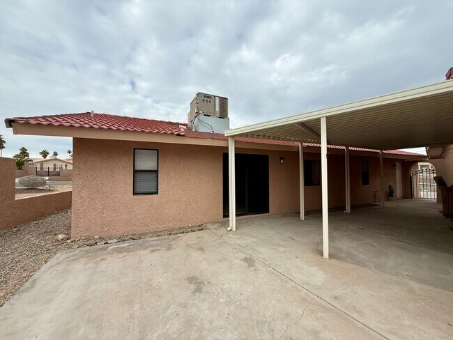 Foto del edificio - Duplex 2/2/1 - Long term - unfurnished