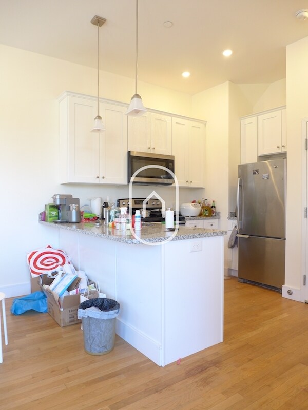 Foto del edificio - 909 Beacon St