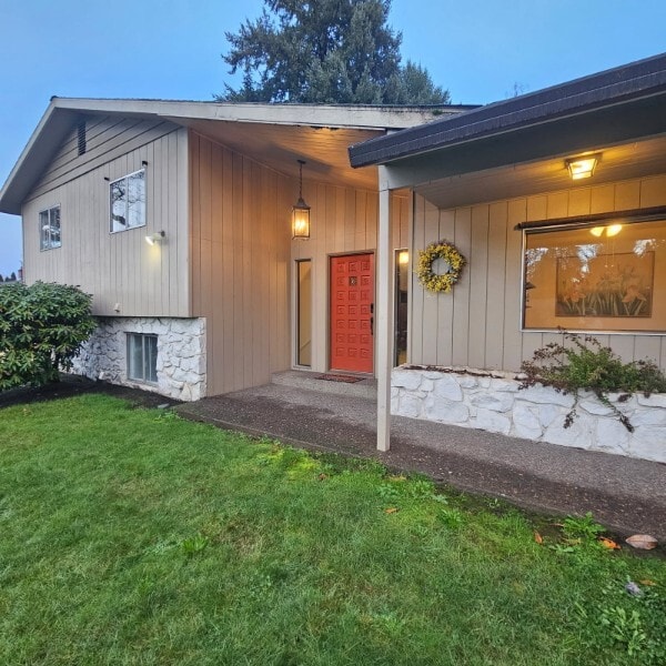 Building Photo - 12370 SW 121st Ave