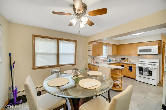 Foto del edificio - 3205 W 97th St