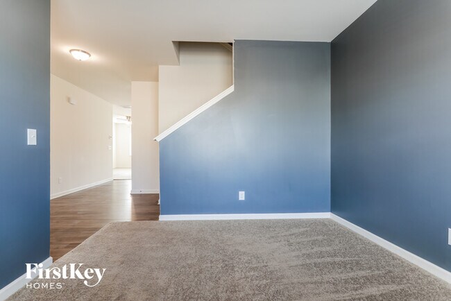 Building Photo - 2023 Hudson Dr