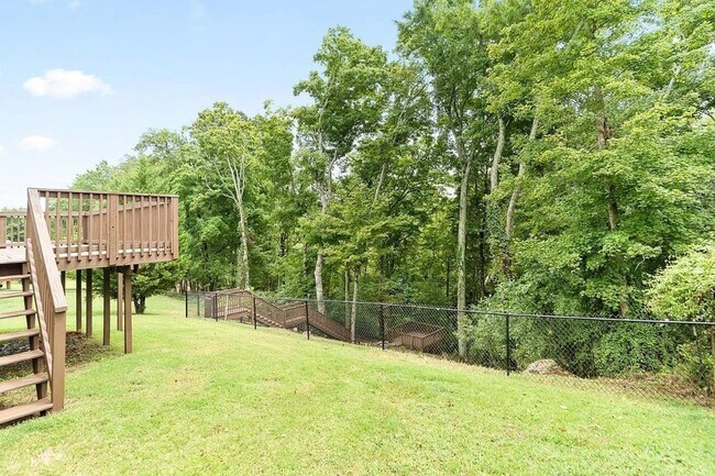 Building Photo - 3136 Brook Hill Dr