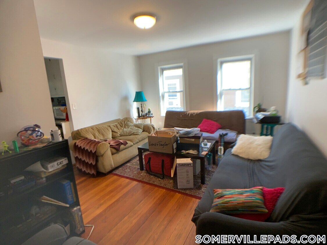 Foto principal - 197 College Ave