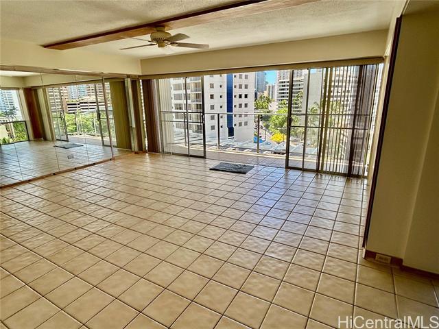 Building Photo - 1645 Ala Wai Blvd