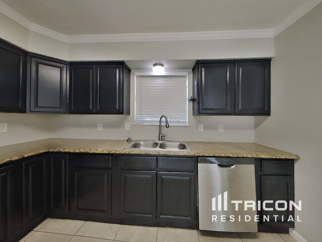 Foto del edificio - 25568 Dogwood Ln