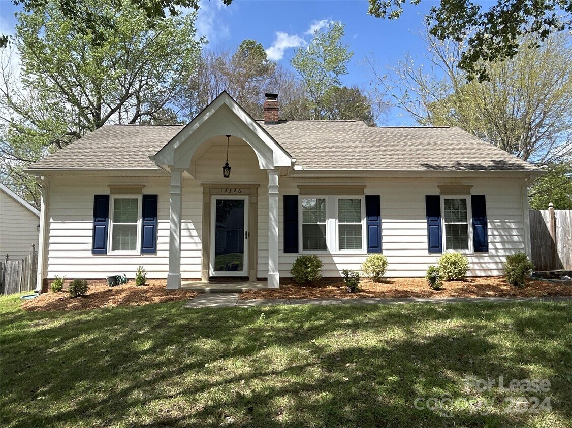 Primary Photo - 12326 Agate Ln