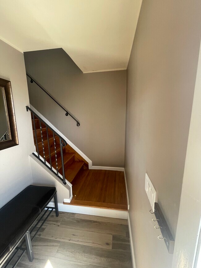 Foto del edificio - 923 N Railroad Ave