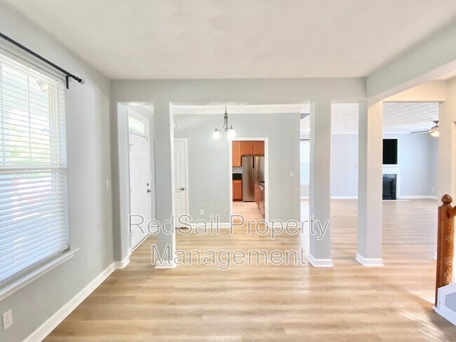 Foto del edificio - 9 Rockingham Dr