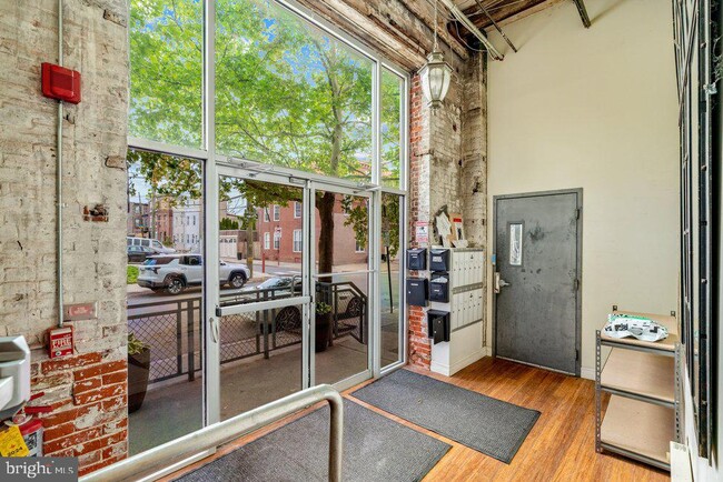 Building Photo - 1100 Shackamaxon St