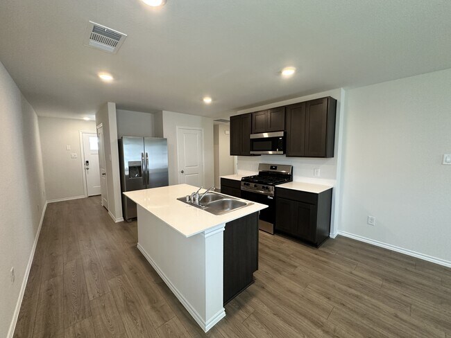 Building Photo - 3015 Serenity Ln