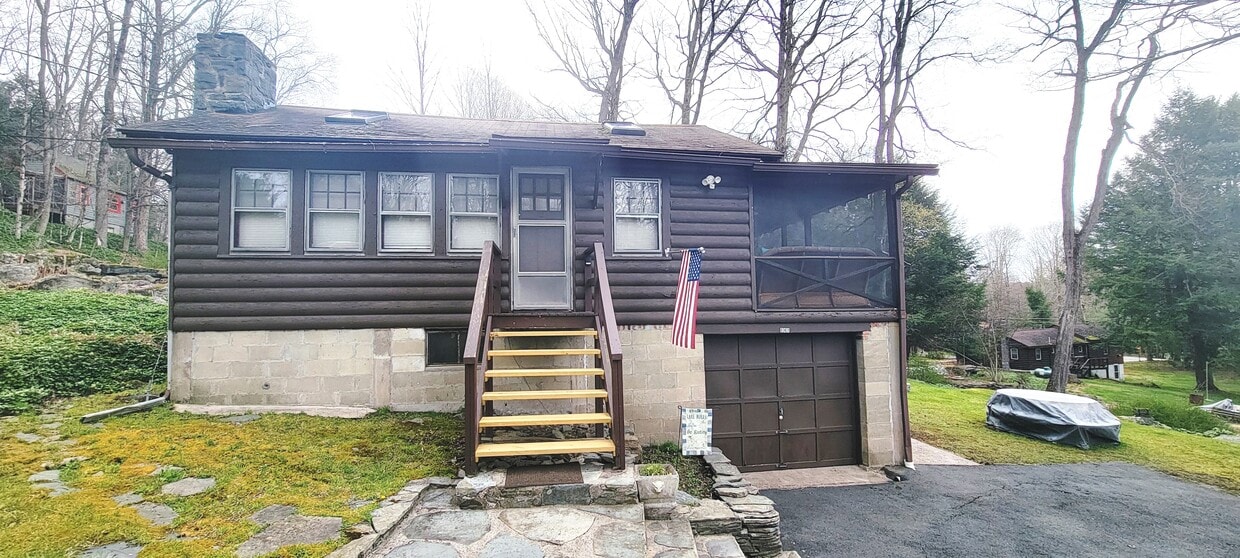 Primary Photo - 41 Catskill Trail