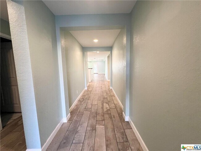 Building Photo - 1442 Jordan Crossing