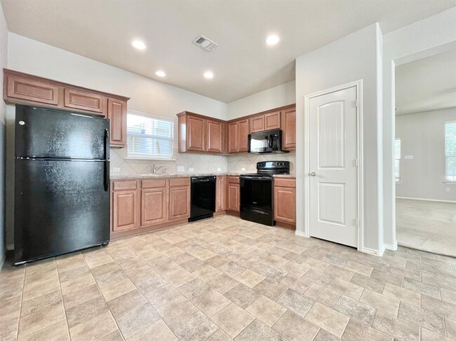 Building Photo - 1819 Enchanted Rock Dr