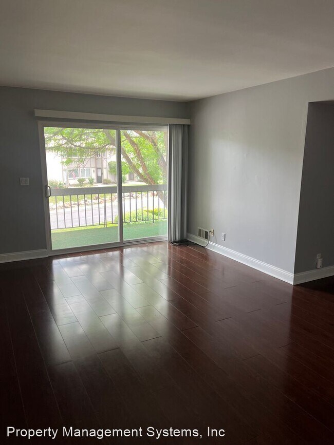 Foto del edificio - 2 br, 2 bath House - 5780 S Waterbury Way ...