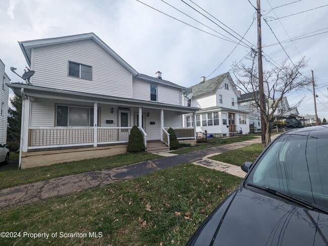 Building Photo - 1045 N Irving Ave