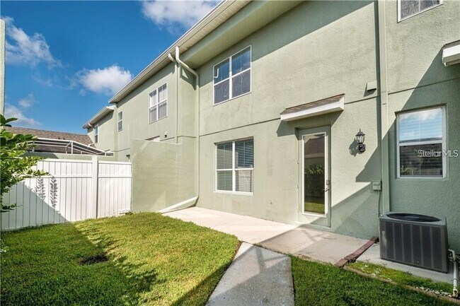Building Photo - 14252 Mailer Blvd