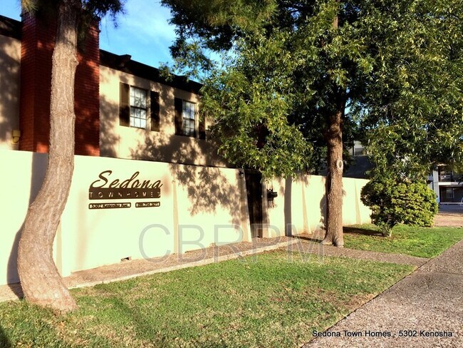 Foto del edificio - 5312 Kenosha Ave