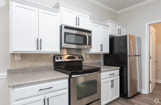 2BR, 2BA - 1060SF ADA Nantucket - Kitchen - Summerlyn Cottages