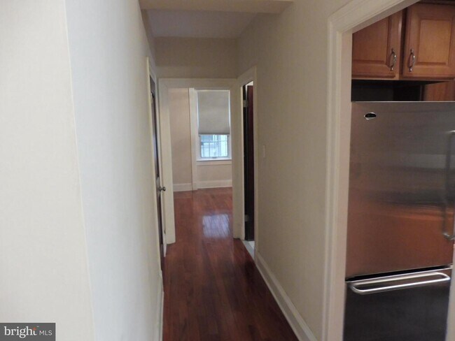 Foto del edificio - 2227 20th St NW
