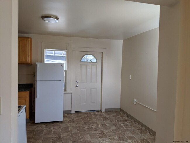 Foto del edificio - 84 Main St