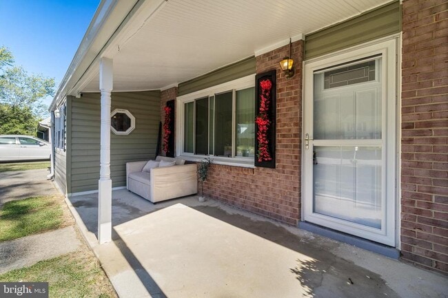 Building Photo - 314 Rivermont Dr