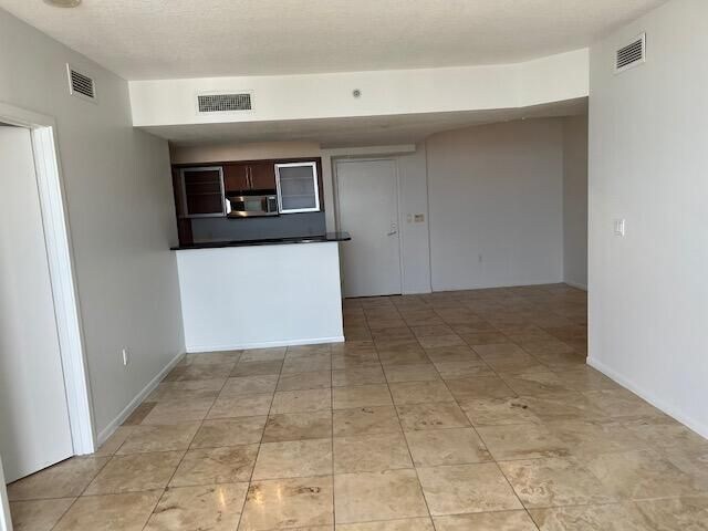 Building Photo - 1551 N Flagler Dr