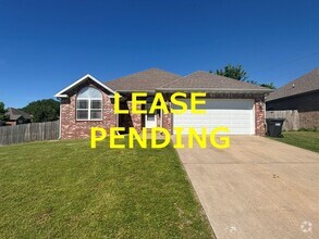 Building Photo - 266 Milas St