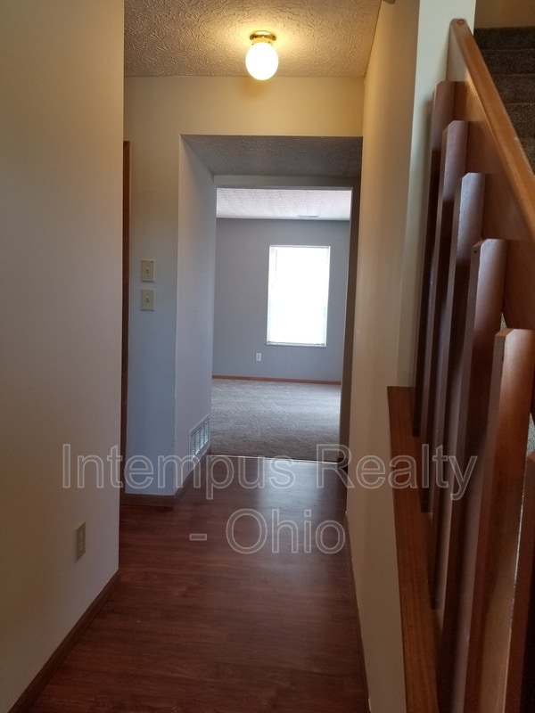 Building Photo - 5903 Brookmont Dr