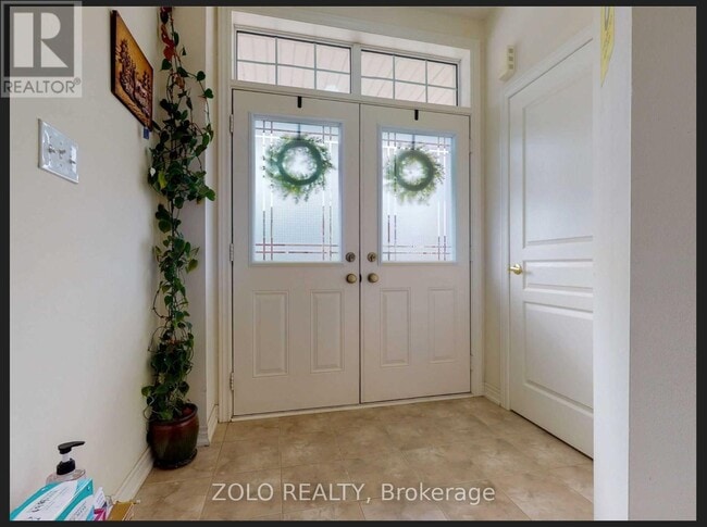 Building Photo - 107 Thornbush Blvd