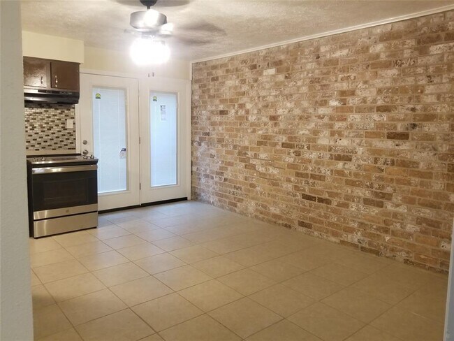 Foto del edificio - 7315 Cook Rd