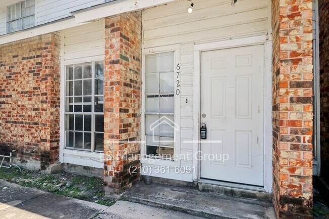 Foto del edificio - 6720 Windsor Hollow Dr