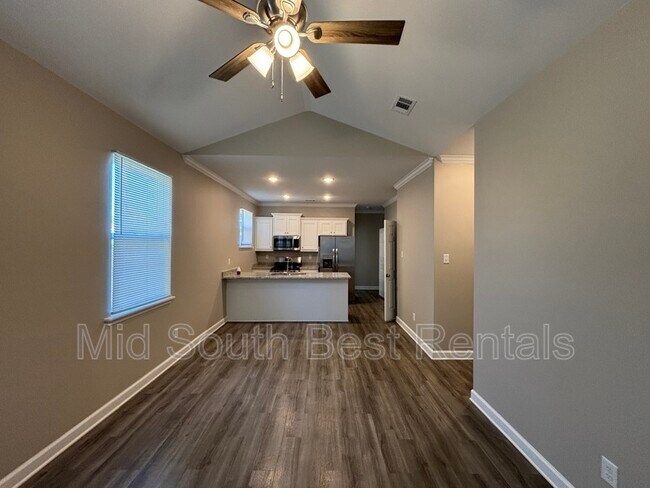 Foto del edificio - 122 Pulaski Dr