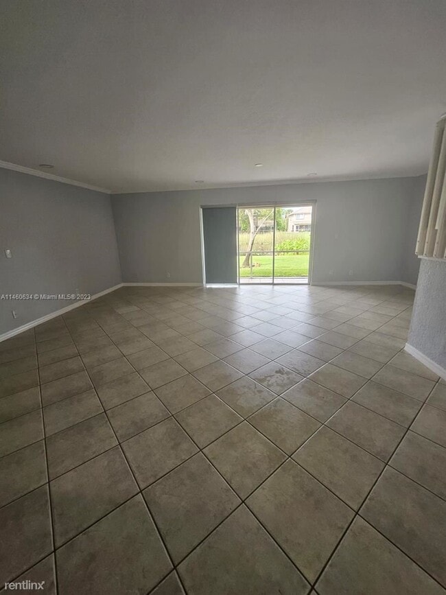 Building Photo - 3 br, 2.5 bath House - 4847 Pinemore Ln # 0