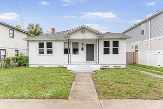 Building Photo - 206 N Albany Ave
