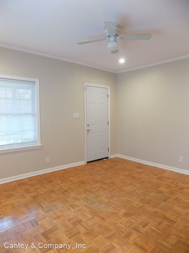 Building Photo - 3 br, 1 bath House - 926 Pine Street