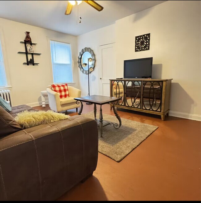 Foto del edificio - 441 Manor Pl NW