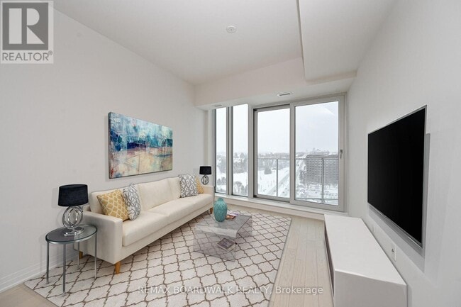 Building Photo - 805 Carling Ave