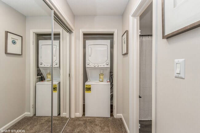 Building Photo - Kenilworth Apartments