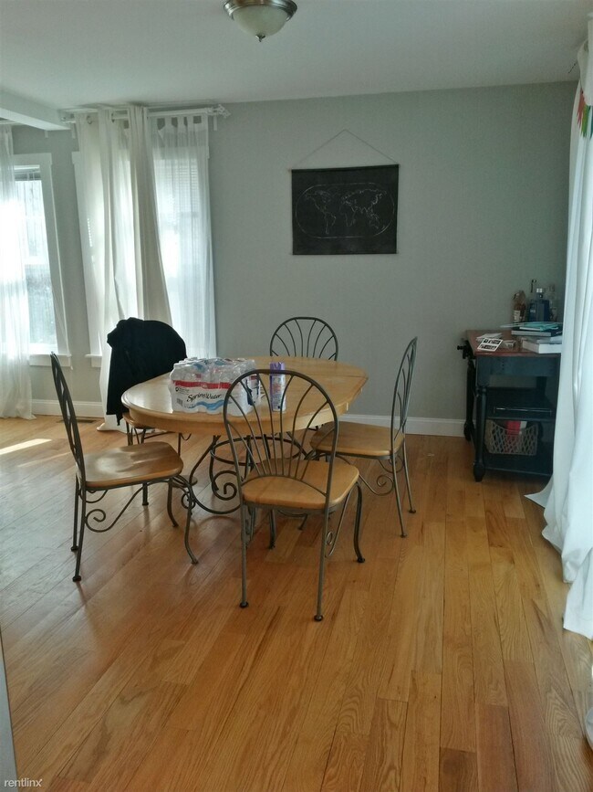 Foto del edificio - 3 br, 2.5 bath Townhome - 94 Warren St