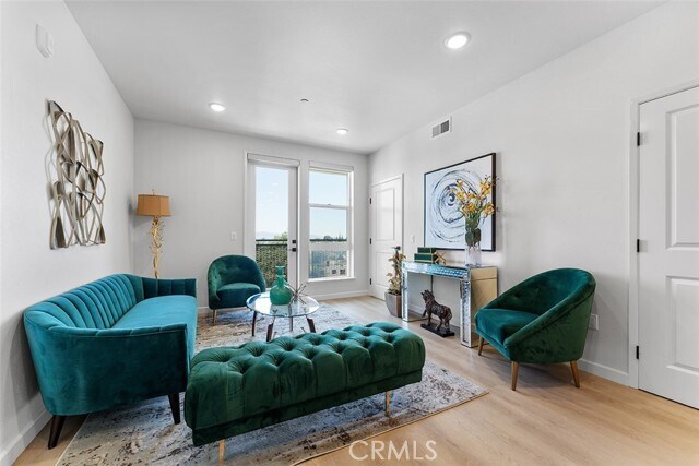 Foto del edificio - 4064 Live Oak Ave