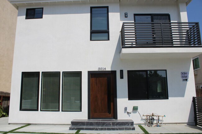 Foto del edificio - 5014 Kester Ave