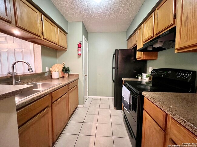 Foto del edificio - 3616 Fairmeadows St