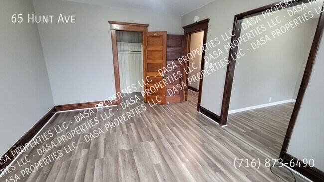 Building Photo - 65 Hunt - 3 Bed / 2 Bath
