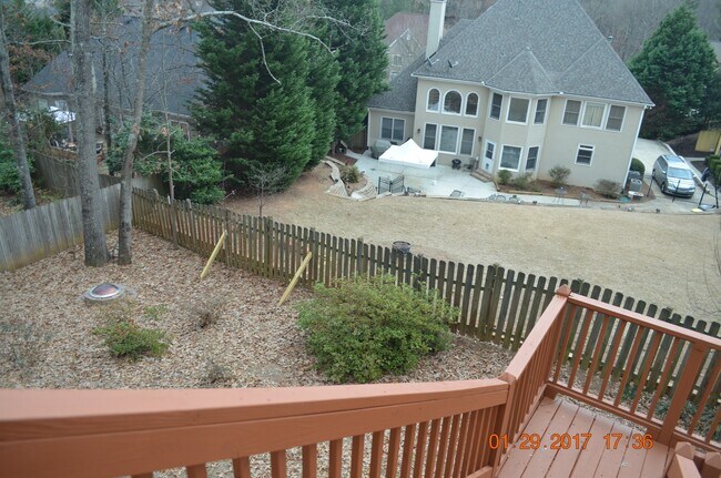 Large freshly stained deck w/ beautiful view - 3515 River Trace Drive