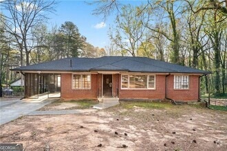 Building Photo - 2122 Kimberly Rd SW