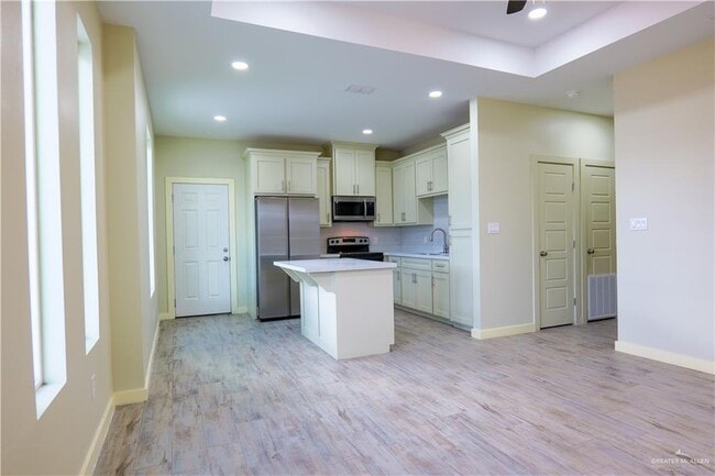 Building Photo - 11 Briggs Rd