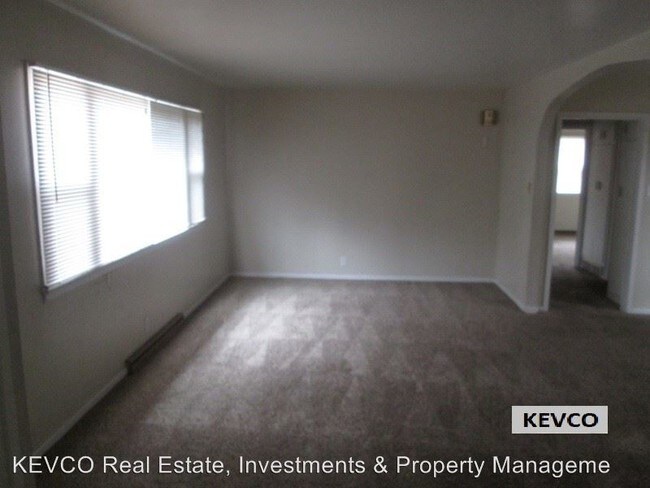 Building Photo - 4 br, 2 bath Apartment - 716 Colorado St