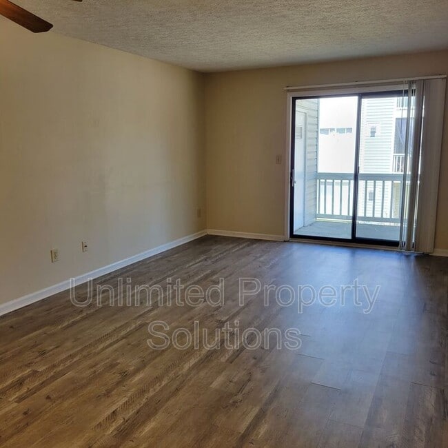 Building Photo - 207 Sunn Aire Ct